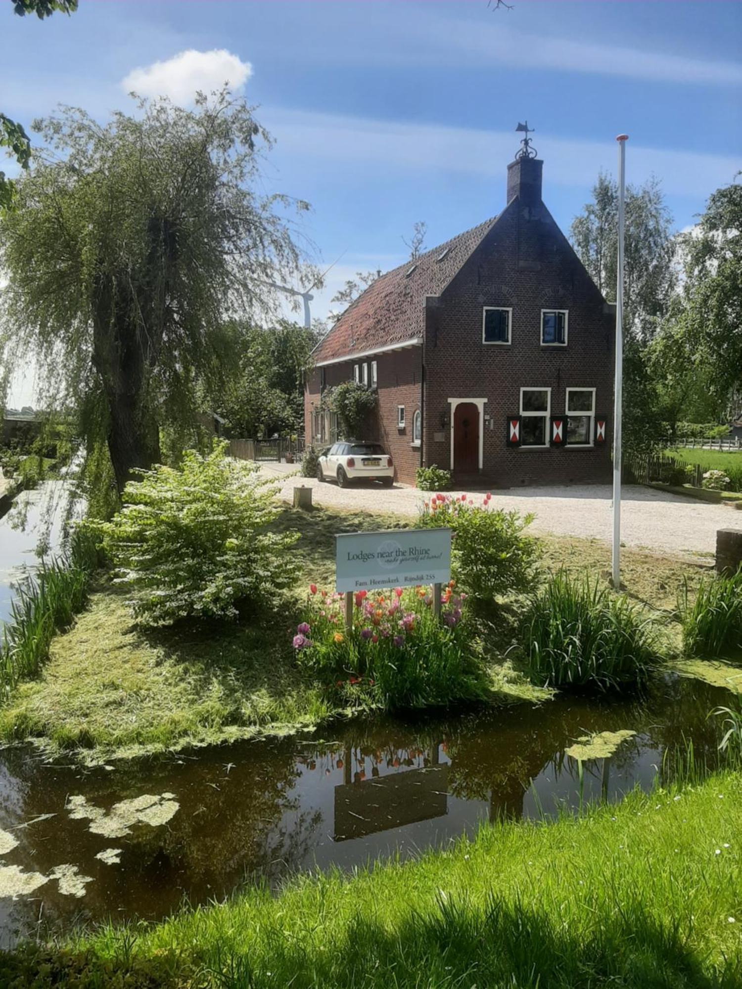 Lodges Near The Rhine - Sustainable Residence Hazerswoude-Rijndijk エクステリア 写真